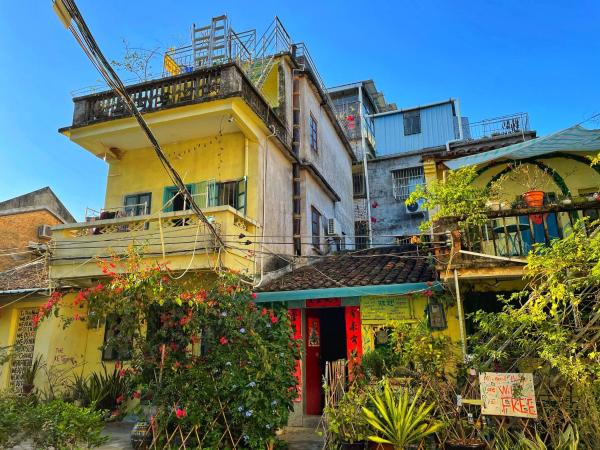På billedet ses objektet Yellow House Hostel Huizhou West Lake beliggende i byen Boluo.