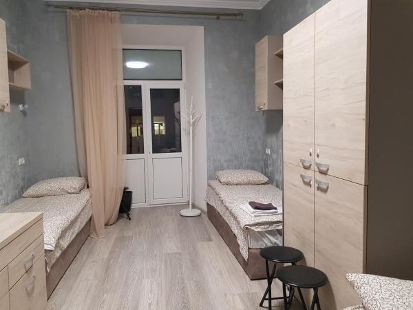 Фотография 1: Hostel Гном & Gnome