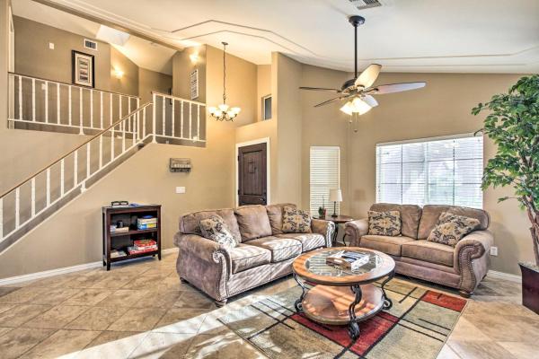 Pool, Golf Course Views Desert Oasis in Glendale的照片5