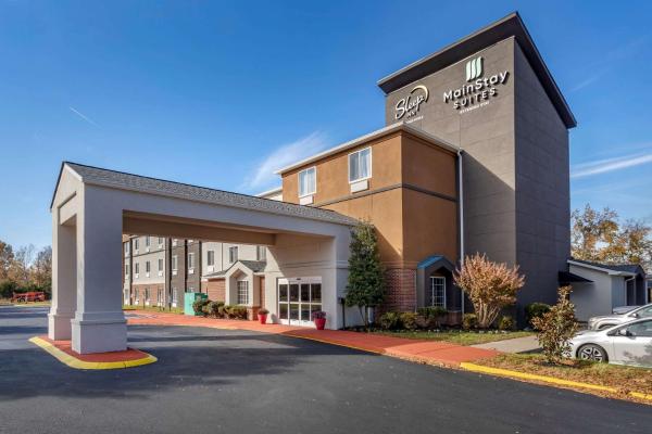 Na zdjęciu widoczny jest obiekt Sleep Inn & Suites Lebanon - Nashville Area położony w mieście Lebanon.