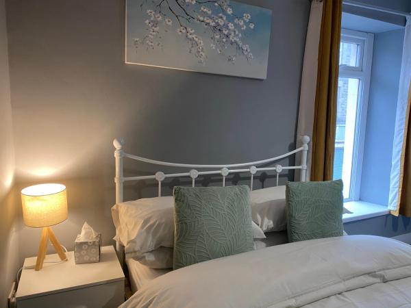 Foto 7: 2 Bed Flat - Sleeps 6 - Pets - Parking - Wifi