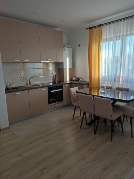 På billedet ses objektet Marina's House beliggende i byen Ghimbav.