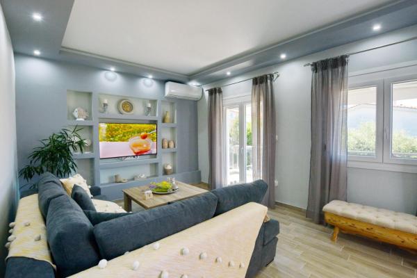 På billedet ses objektet Blue North Luxury Apartment beliggende i byen Limenas.