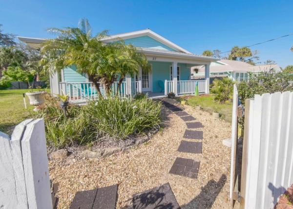 Aqua Pearl New Pool Home Perfect Beach Biking Hiking Boating Sleeps 8 - Includes Golf Cart - Palm Coast, FL