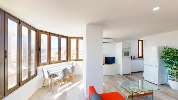 Las Palmeras - Best Location Cozy Apartment - フエンヒロラ