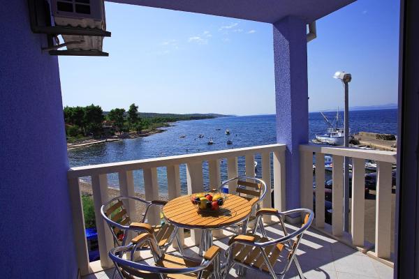 Kuvassa näkyy kohde Aparthotel Marina Gromela, joka sijaitsee kaupungissa Mirce.