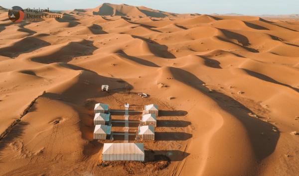 På billedet ses objektet Original Desert Camp beliggende i byen Mfis.