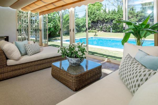 A la foto es mostra l'objecte CLN- Spacious 6 bedroom villa next to beach situat a la ciutat de Marbella.