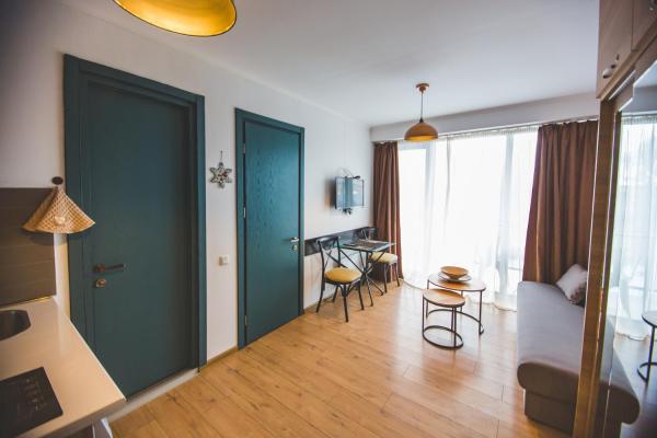 A la foto es mostra l'objecte Cozy Apartment in Bakuriani, Apart Hotel Art, Kokhta situat a la ciutat de Bakuriani.