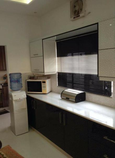 Cheerful And Spacious 1-kanal / 4-bedroom Residential Home - Lahore
