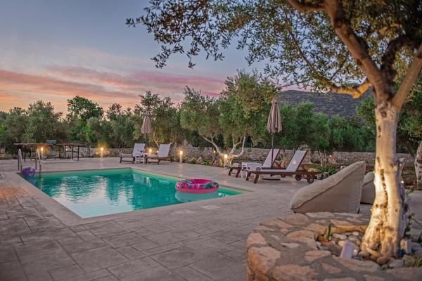 A la foto es mostra l'objecte Villa Avra - With Private Pool situat a la ciutat de Melidhónion.