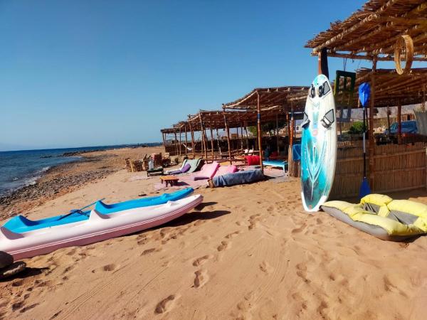 På billedet ses objektet Lala Land Camp beliggende i byen Nuweiba.
