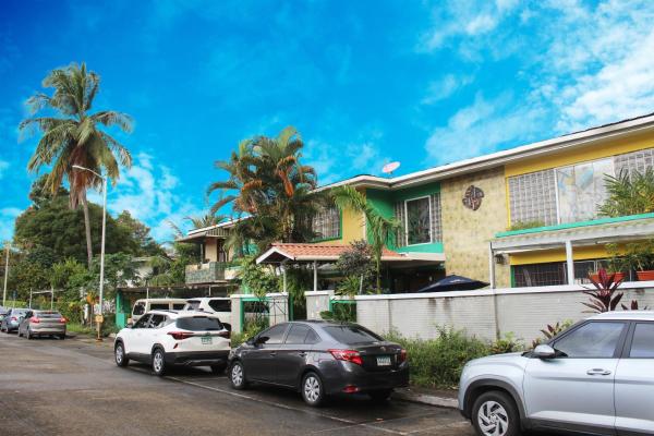Canal Inn Panama, Città di Panama