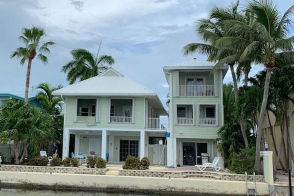 Op de foto is het object Skyway Living te zien, gelegen in de stad Summerland Key.