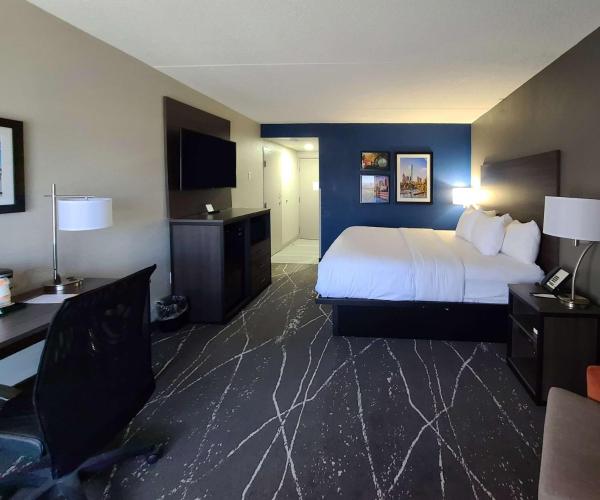 照片显示了位于Milford市的Comfort Inn Boston Milford物件。