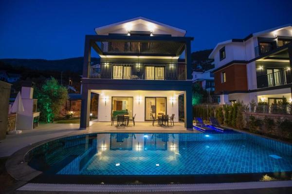 På billedet ses objektet EFE VILLA beliggende i byen Fethiye.