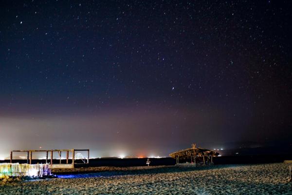 På billedet ses objektet Spicy Beach Camp beliggende i byen Nuweiba.