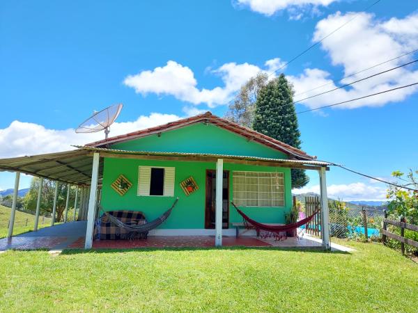 Auf dem Foto ist das Objekt Casa aconchegante na roça c/ piscina/churrasqueira in der Stadt Gonçalves zu sehen.