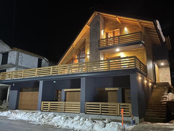 Auf dem Foto ist das Objekt Villa Lake House in der Stadt Mavrovo-Nationalpark zu sehen.