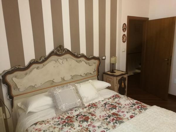 Nella foto è visibile l'oggetto CASA LE ROSE situato nella città di Rigutino.