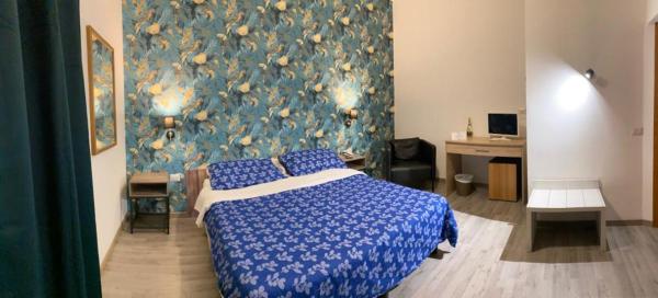 På billedet ses objektet Hotel Ai Tufi beliggende i byen Siena.