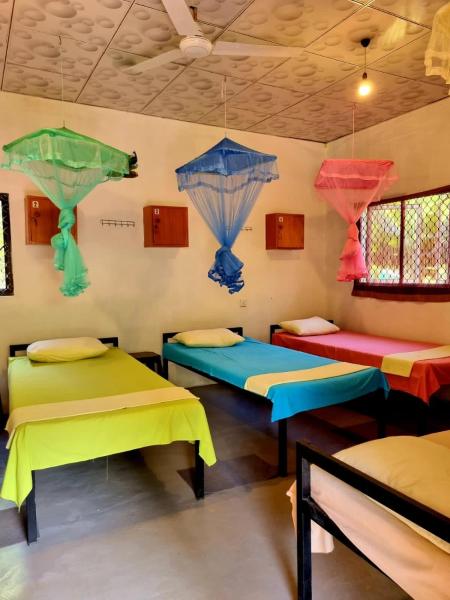 På billedet ses objektet Helena Hostel beliggende i byen Dikwella.