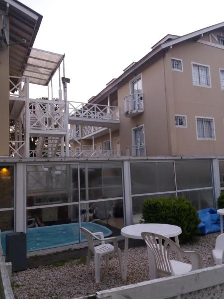 A la foto es mostra l'objecte Complejo Mykonos , Departamentos en Pinamar situat a la ciutat de Pinamar.