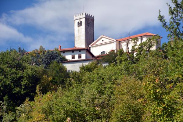 Na zdjęciu widoczny jest obiekt Hiša v Travniku położony w mieście Šmartno.