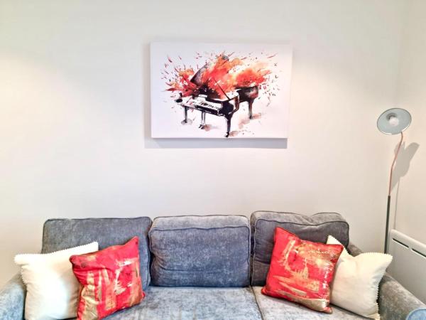 Φωτογραφία 7: Elevate at Fleet Heights Apartment Seven