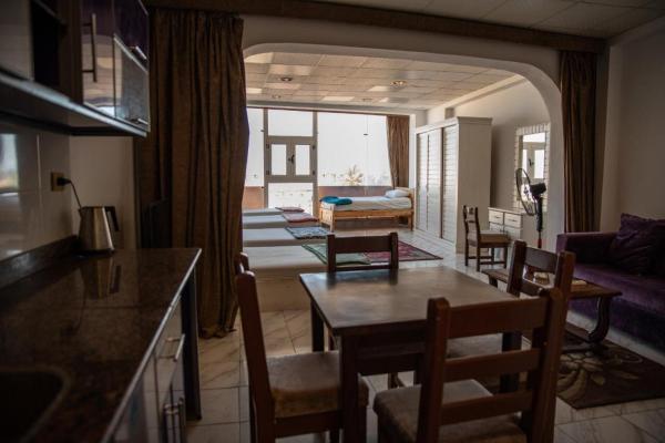A la foto es mostra l'objecte Station House situat a la ciutat de Dahab.