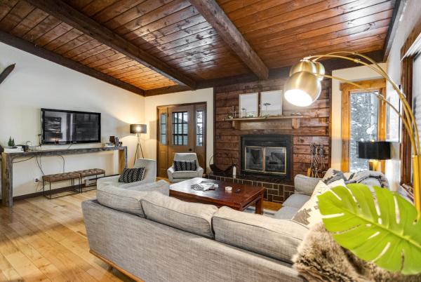 På billedet ses objektet West Vail Mountain Escape & Kinnikinnick Sunshine House beliggende i byen Vail.