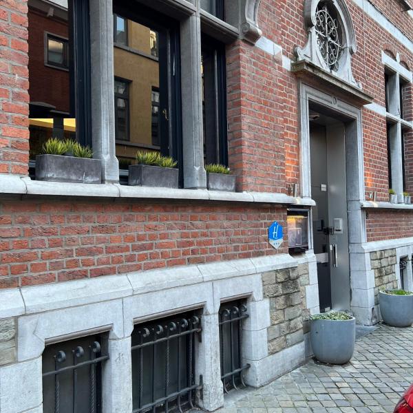 A la foto es mostra l'objecte Hotel Le Cygne d'Argent situat a la ciutat de Lieja.