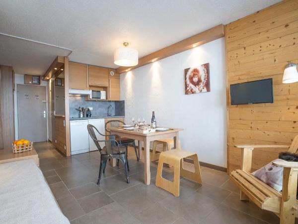 På billedet ses objektet Studio Grandes Platières I-11 by Interhome beliggende i byen Tignes.