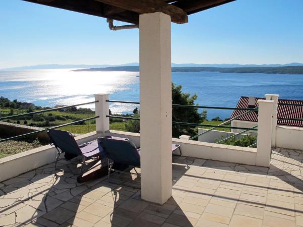 Na zdjęciu widoczny jest obiekt Holiday Home Margarita-1 by Interhome położony w mieście Zavala.