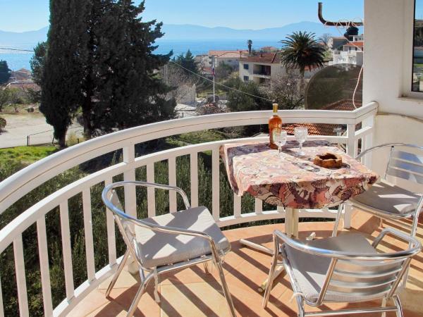 A la foto es mostra l'objecte Apartment Rudez-1 by Interhome situat a la ciutat de Gradac.