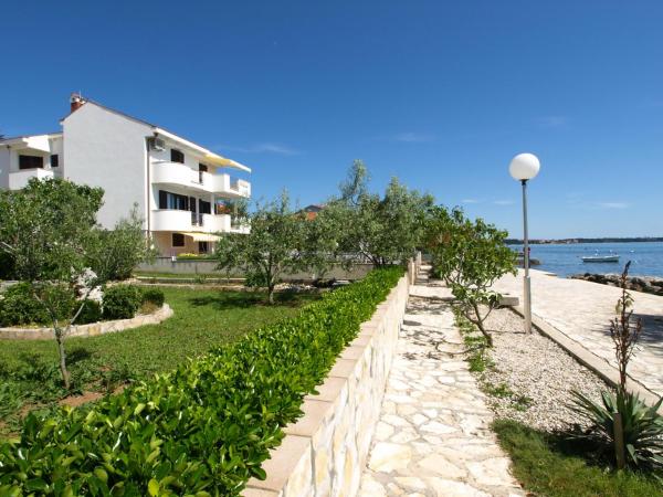 På billedet ses objektet Apartment Maras-1 by Interhome beliggende i byen Diklo.