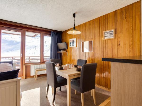 På billedet ses objektet Apartment Le Curling B - Val Claret-11 by Interhome beliggende i byen Tignes.
