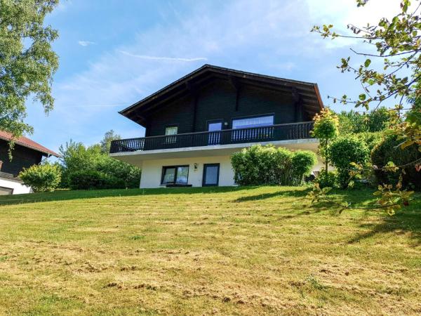 På billedet ses objektet Apartment Ferienpark Himmelberg-4 by Interhome beliggende i byen Deuselbach.