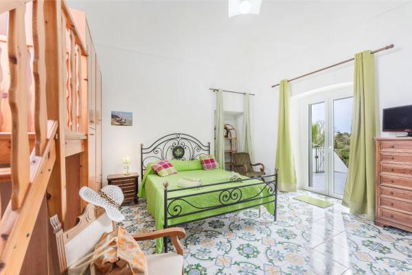 A la foto es mostra l'objecte Green Island Apartment situat a la ciutat de Procida.