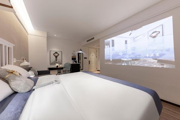 Family Room with Audio — 20 m², Variant 2 - 银座精宿酒店 - 济南泺源大街泉城广场宽厚里店