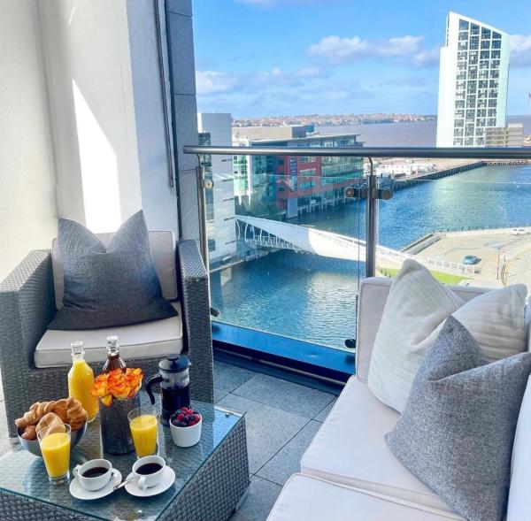 NOVU Apartments Liverpool Waterfront, Liverpool