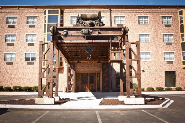 A la foto es mostra l'objecte Ironworks Hotel situat a la ciutat de Beloit.