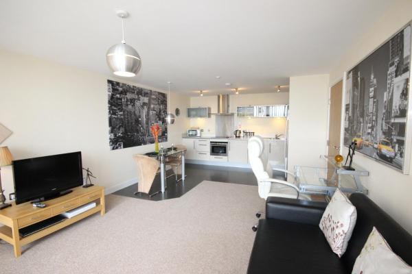 Foto 4: Cotels at Vizion Serviced Apartments, Superfast Broadband, Central Location, Free Parking, Fully Equipped Kitchen