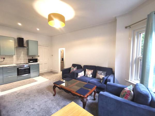 Foto 4: Flat-B, 4 Adults, 20 mins to Beach, Netflix, Wifi, Sleeps 4 Adults