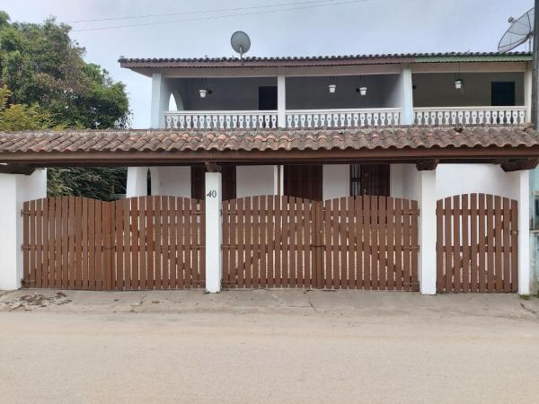 A la foto es mostra l'objecte 0256.00 - Maranduba - Casa - 3 Dormitorios - 12 Pessoas - c Do Mar situat a la ciutat de Ubatuba.