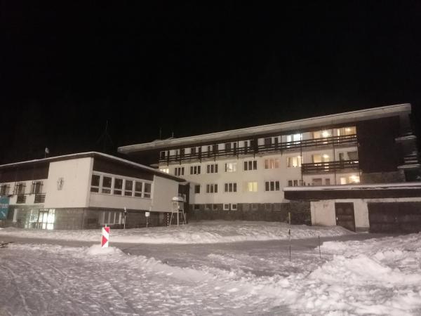 Xalet — 500 m² - Chata - Dom Horskej služby Jasna