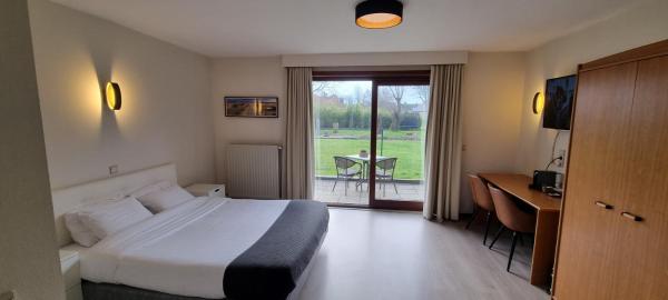 Hotel Westendia inclusief Parking and Top Breakfast !, Middelkerke