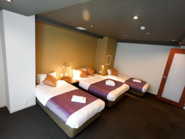 På billedet ses objektet Hotel S-Presso West - Vacation STAY 9087 beliggende i byen Osaka.