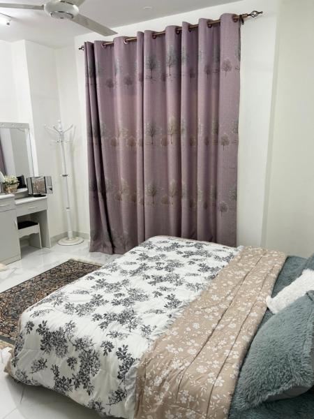 Auf dem Foto ist das Objekt smart room in der Stadt Ma‘ābīlah zu sehen.