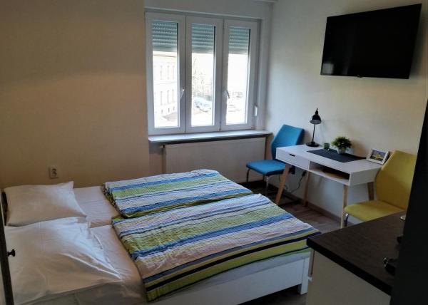 A la foto es mostra l'objecte Angela Studio Apartments situat a la ciutat de Zagreb.